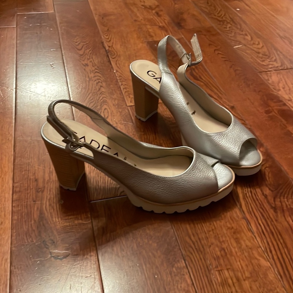 Silver 38 slipon